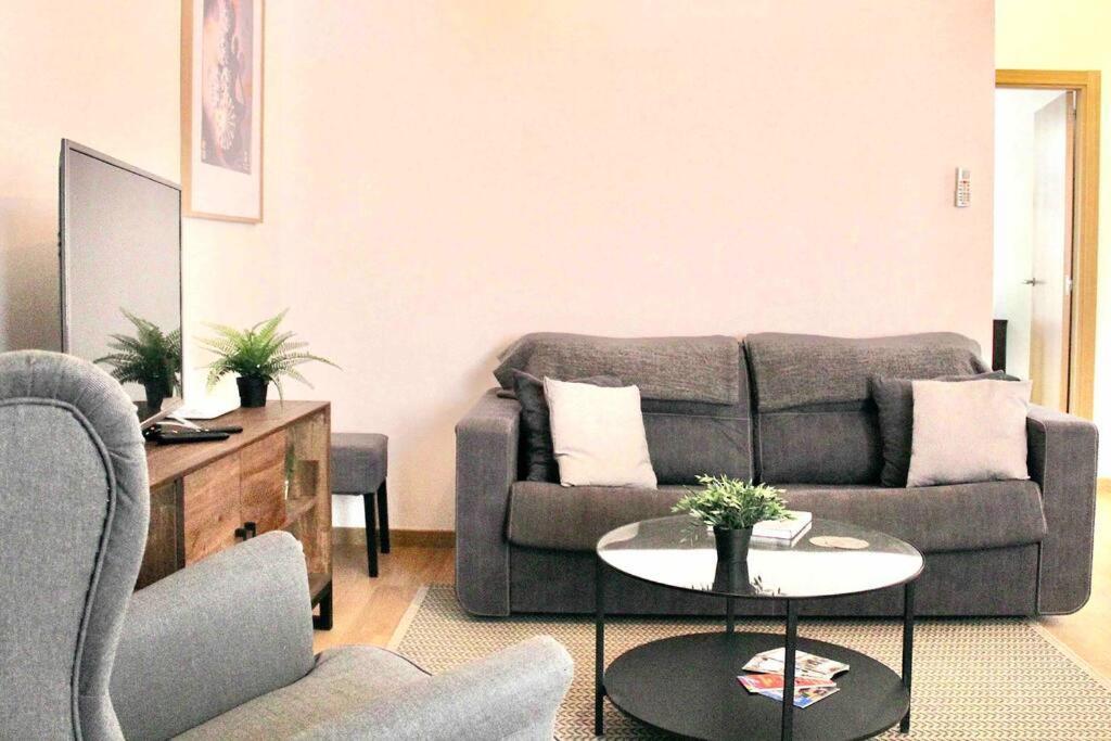 Downtown Jinetes Deluxe With Pool & Free Parking Apartment Malaga Ngoại thất bức ảnh