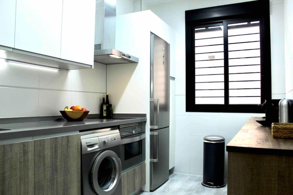 Downtown Jinetes Deluxe With Pool & Free Parking Apartment Malaga Ngoại thất bức ảnh