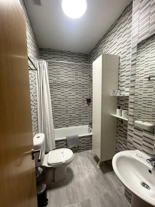 Downtown Jinetes Deluxe With Pool & Free Parking Apartment Malaga Ngoại thất bức ảnh